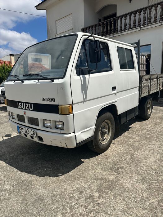 ISUZU NKR 55E/35 Cabine dupla 2.8 Diesel