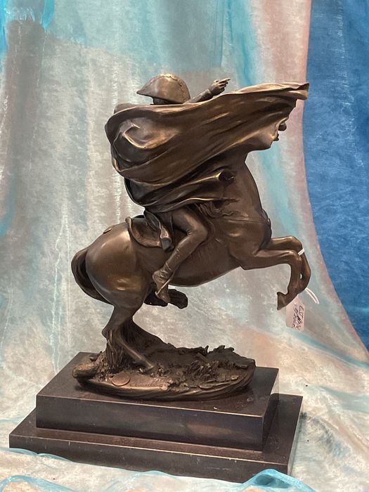 Escultura bronze napoleão 23x32 cm