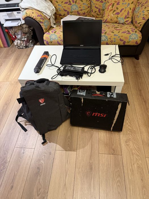 Laptop MSI GE63 Raider RGB 8RF-402PL