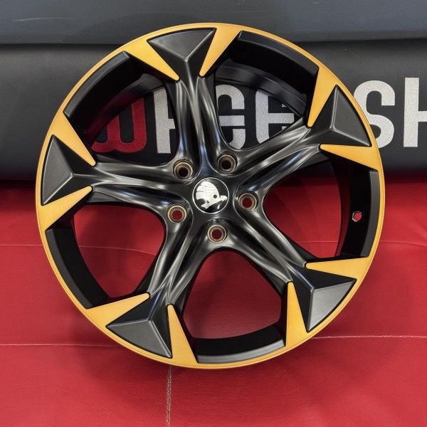 Диски Volkswagen Golf R Passat B8 R18