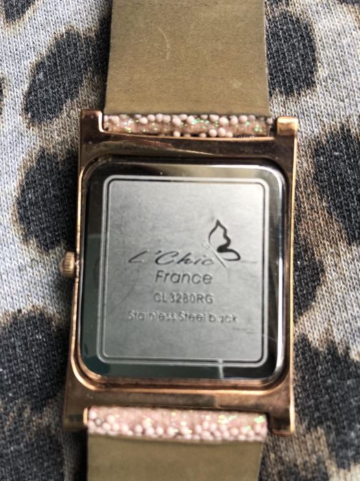 Годинник жіночий L'Chic