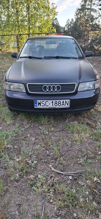 Audi A4 Limousine