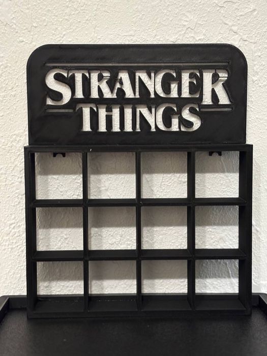 В НАЯВНОСТІ. Полиця-вітрина для Stranger Things |Дивні Дива