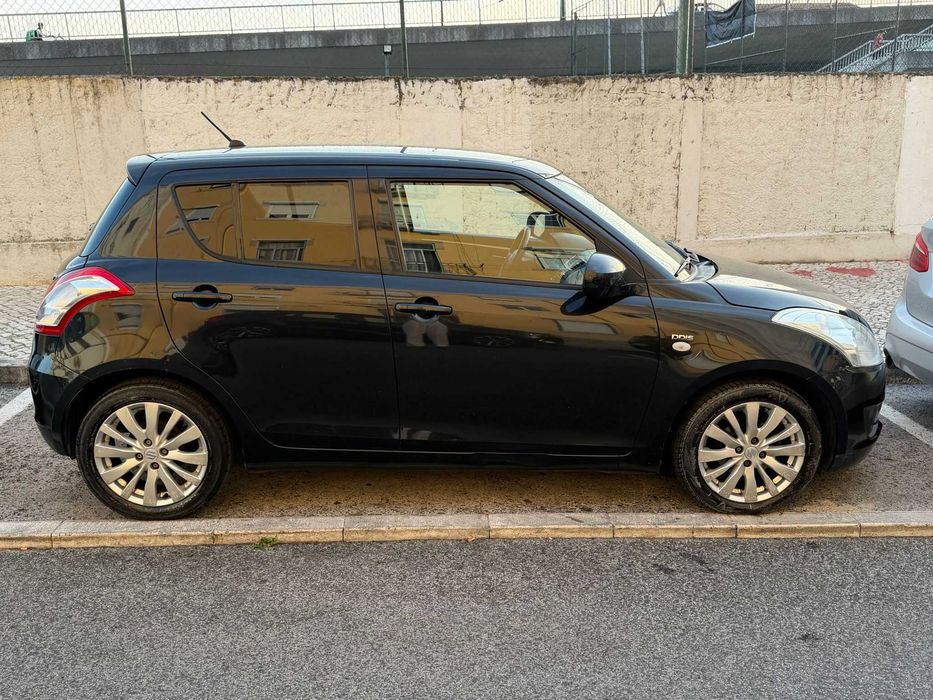 Suzuki Swift 1.3 DDiS 2013 DIESEL Preto