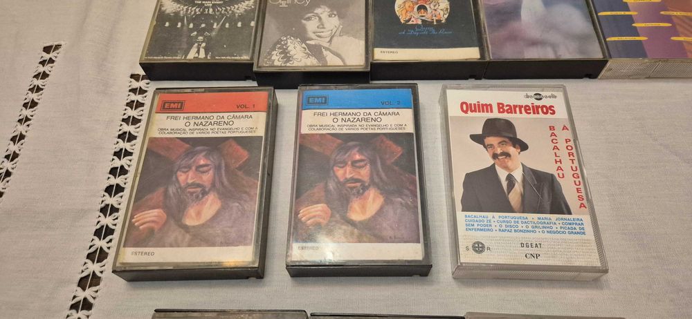 Cassetes de música, cassete virgem e CDs virgens (DVD + RW)