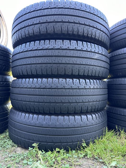 225/75/16c Michelin Aglis