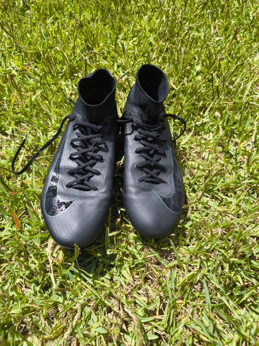 Chuteiras adidas Predator e Nike