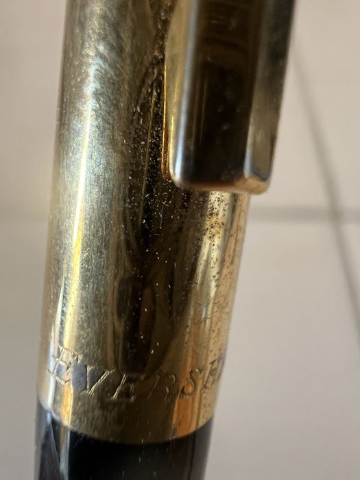 Esferografica parker ouro de 14 kilates.