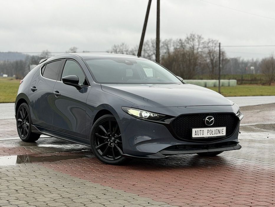 Mazda 3 AUTOMAT Lekko uszkodzona mały przebieg pali jeździ