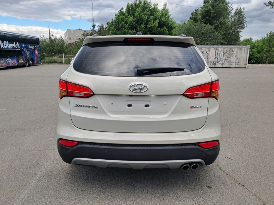 Продам Hyundai Santa Fe