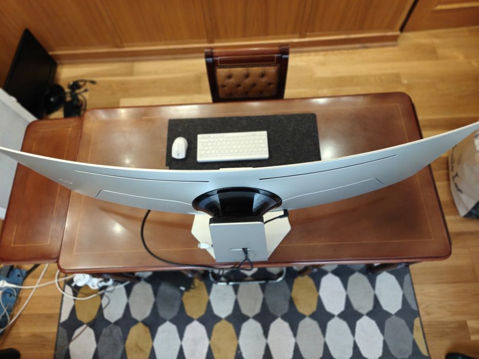 Samsung Odyssey G9 49