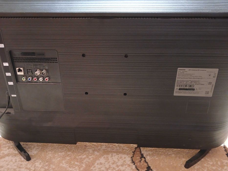 Продам телевізор Samsung 32 на запчастини