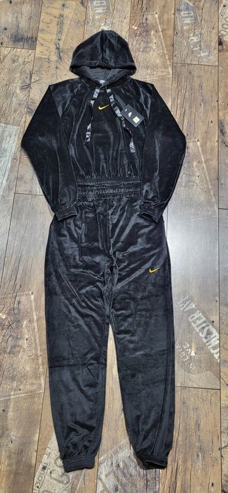 Czarny dres damski welurowy milutki kaptur złota łyżwa L