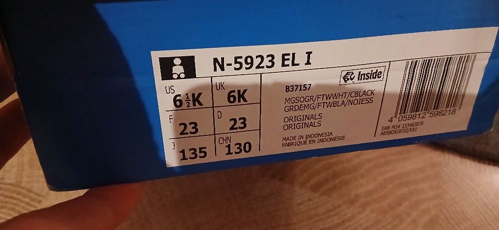 Продам кросівки оригінал Adidas для хлопчика