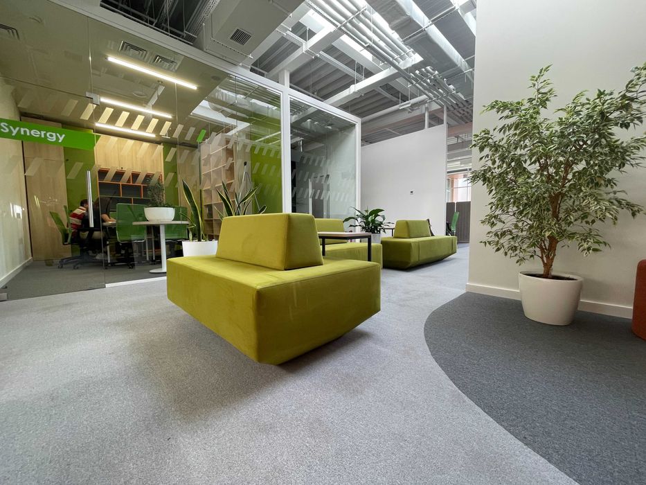 Оренда офісу 367 м2, 10 $/м2, ТРЦ ВІКТОРІЯ ГАРДЕНС