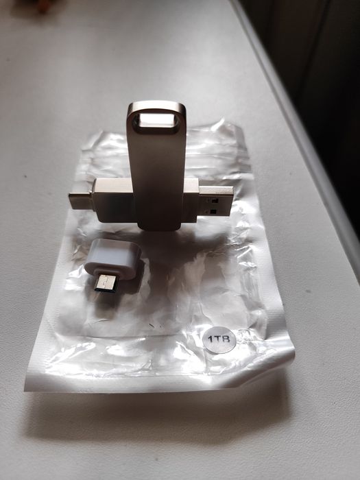 Флешка 1 Терабайт для телефона и пк