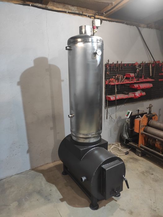 Змеевик,Змійовик ,теплообмінник ,бойлер ,бак,водонагрівач для басейну