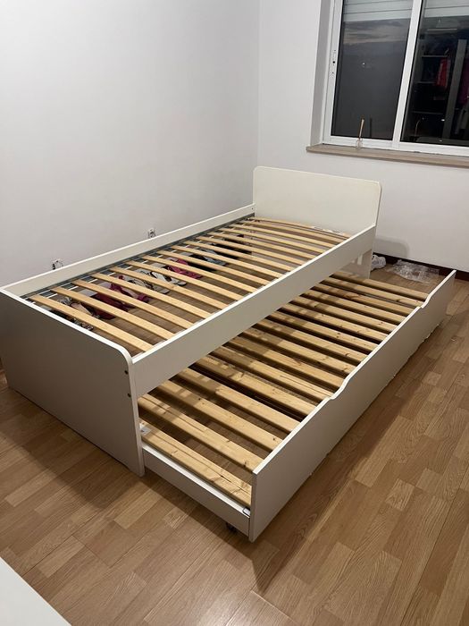Cama de solteiro IKEA