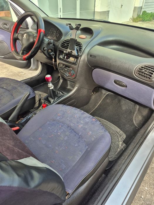 Carro Peugeot 1.1  ,206 — photo 3