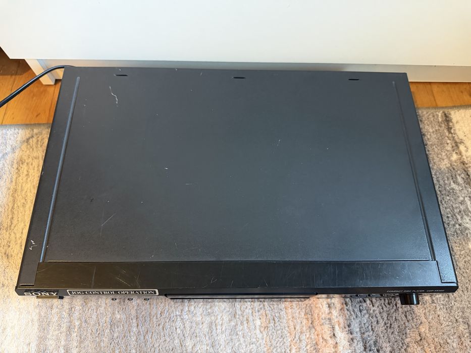 Odtwaracz CD SONY CDP-XE320