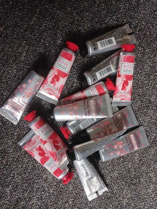 L'Occitane крем для рук Cherry Blossom Rose Ціна за 3 шт.