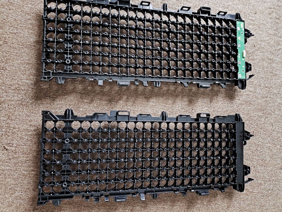 Холдер для элементов 18650 на 154 единицы