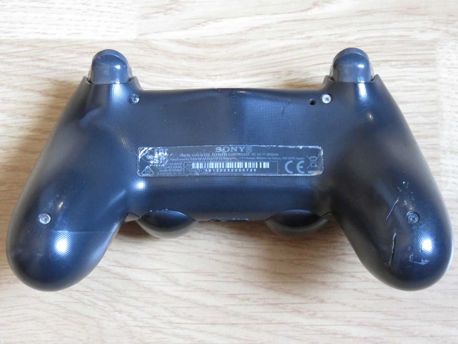 Playstation 4: dualshock 4