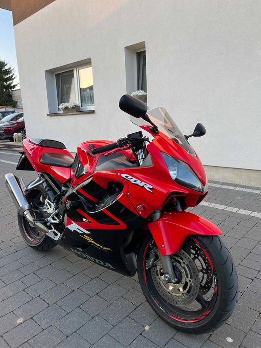 Honda CBR 600 f4i sport zadbana sztuka