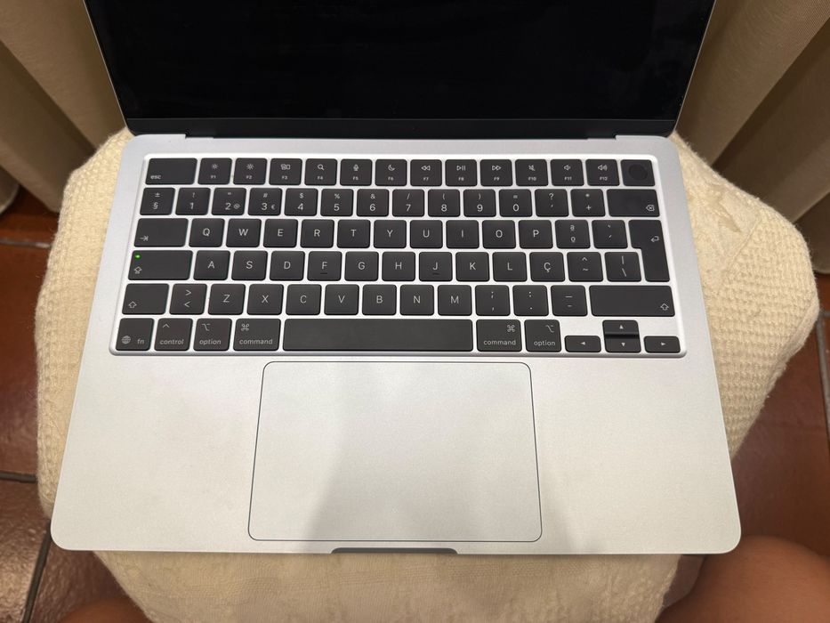 Macbook air m4 16gb 256gb