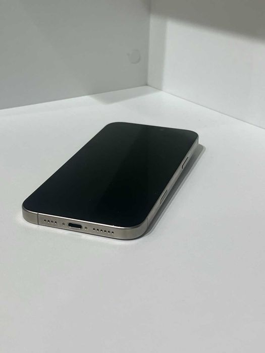 iPhone 16 Pro Max 256GB Space Grey | Recondicionado Grade A | Bateria 96%