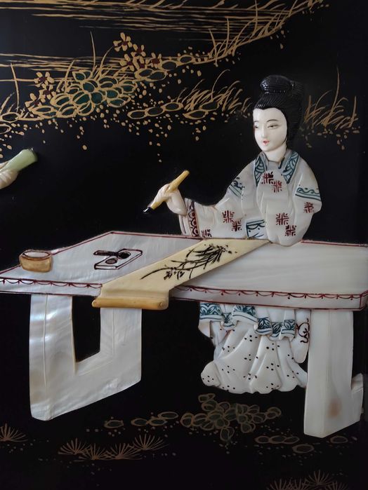 Ekskluzywna komoda chińska Chinoiserie - czarna laka i bogata inkrustacja masą perłową. Antyk.