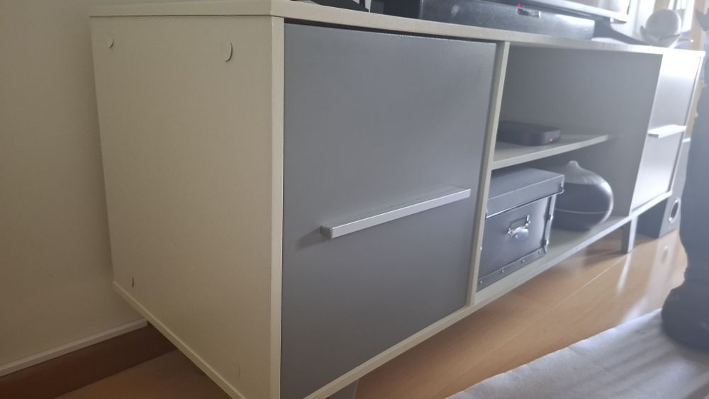 Móvel TV -  Cinza e  Creme