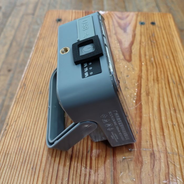 Аккумуляторна лампа Smiling Shark LY-8281A, аварійне світло: 450