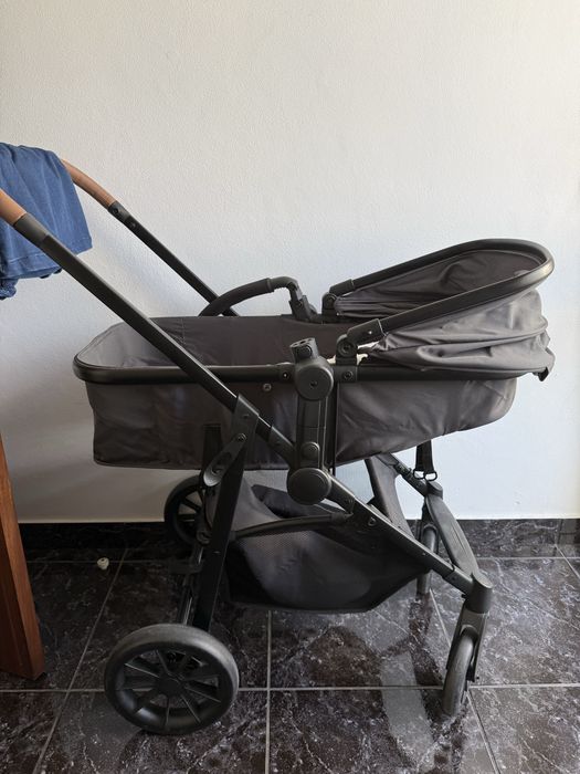 Baby stroller trio  for sale this is used i am saled on 200 € its new