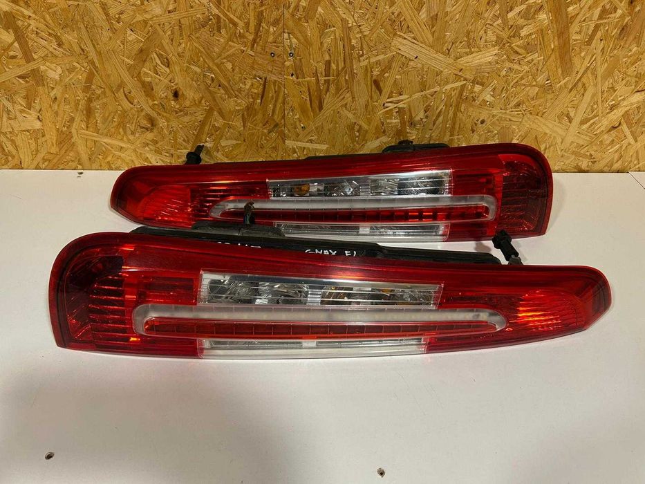 Lampa tylna prawa lub lewa Ford C-Max lift