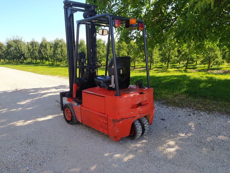 Wózek widłowy Linde E-15 Triplex
