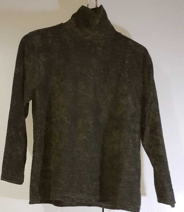 Camisola verde de jersey e lurex