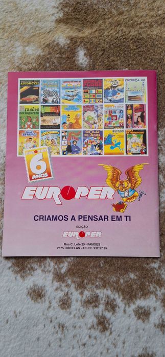 caderneta cromos Dinosaurs anos 90