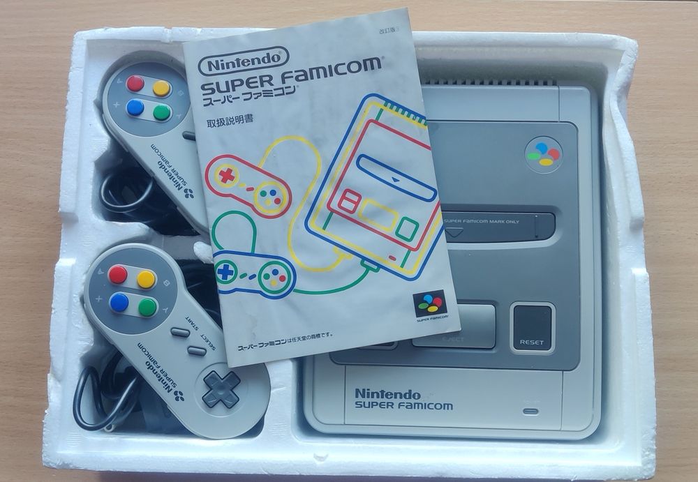 Консоль Super Famicom (Японія) у коробці + 2 геймпади – Все працює!: 4 ...