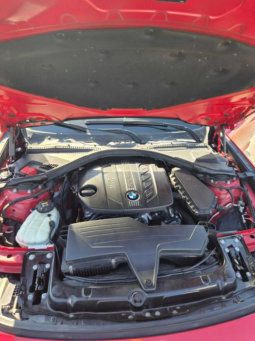 Bmw 318 GT 2015.