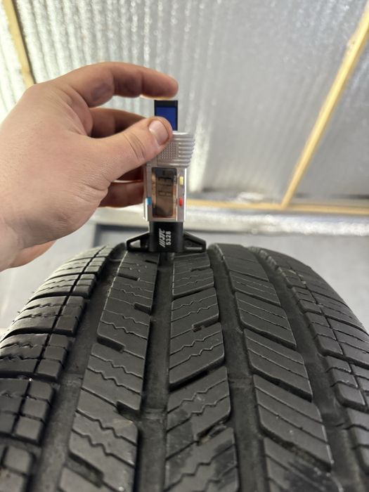 Колеса/резина/гума 225/55R17 Bridgestone