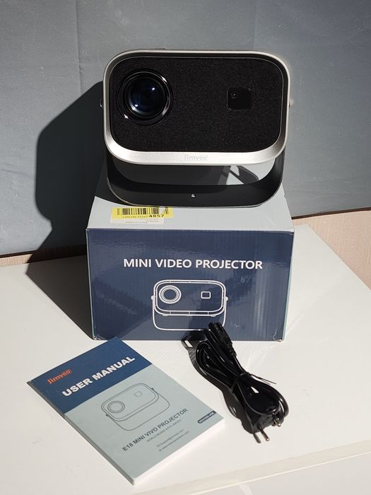 Jimveo E18 Mini VIVI Projector 本体 Amazon.co.jp: 【360°回転可能】Jimveo プロジェクター 天井投影