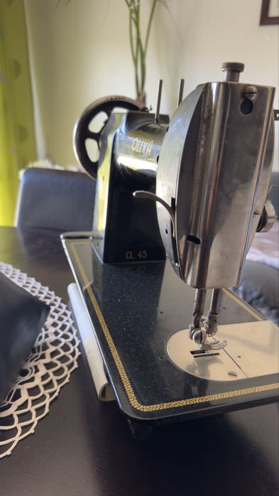 Maquina de Costura Oliva Cl45