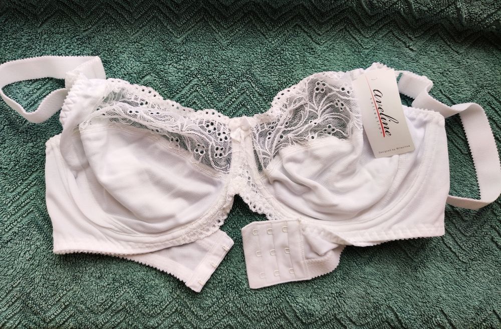 Бюстгальтер білий Milavitsa розмір 75F і 80i Мілавіца