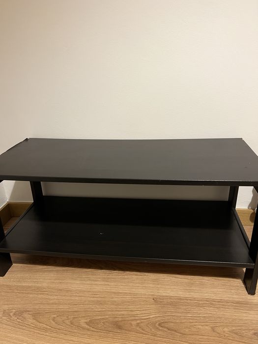 Mesa de apoio preta do IKEA