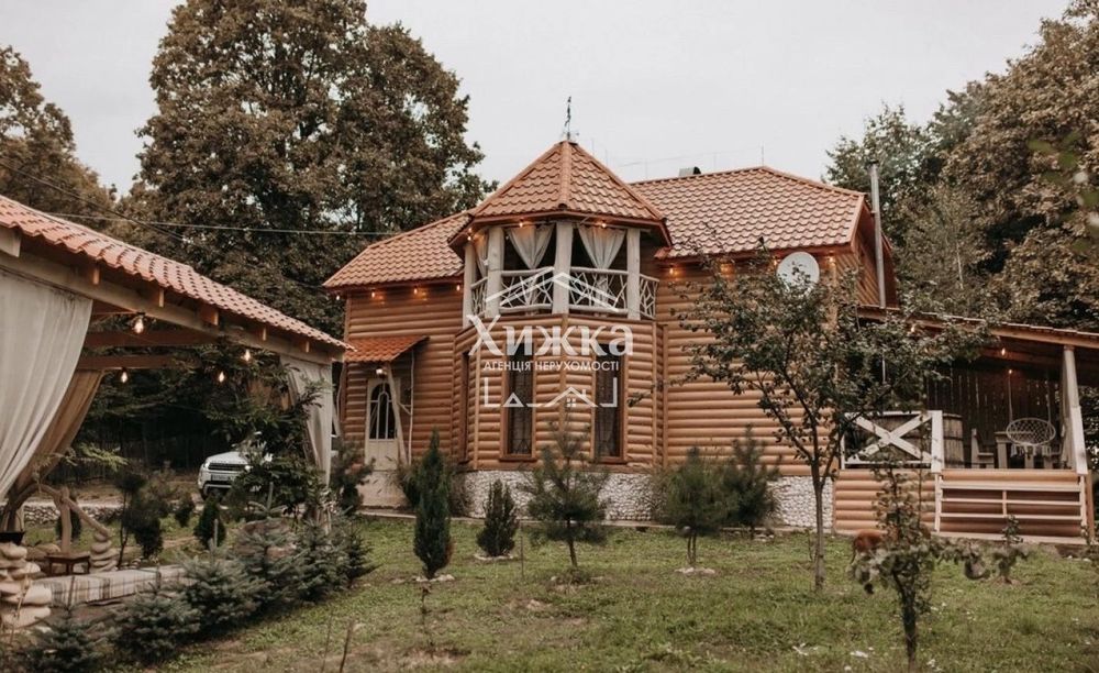 Продаж комерційної нерухомості, садиба в селі Грушово