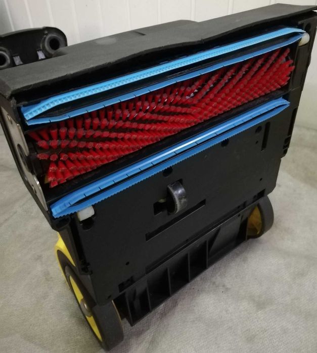 odkurzacz szorowarka karcher BR 30/4 C Bp akumulatorowa + akumulatory