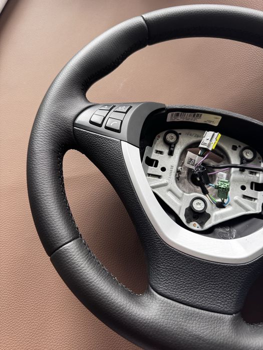 Кермо перетягнуте BMW x5 E70, x6 E71, x3 E83 На Обмін