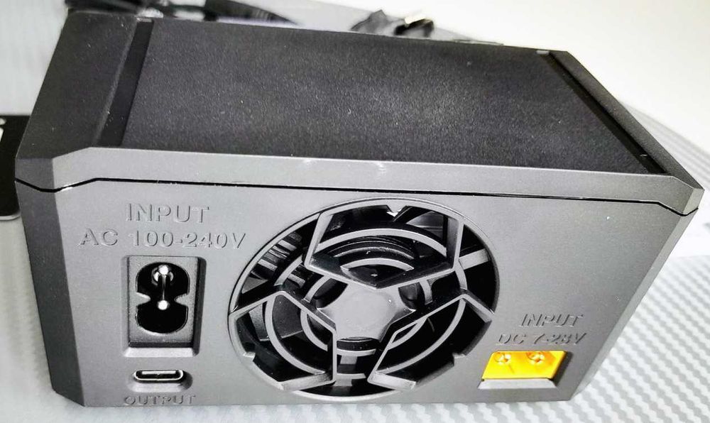 НОВИЙЗарядний пристрій для АКБ AKB для дронів Toolkit M6DAC PRO Тулкіт