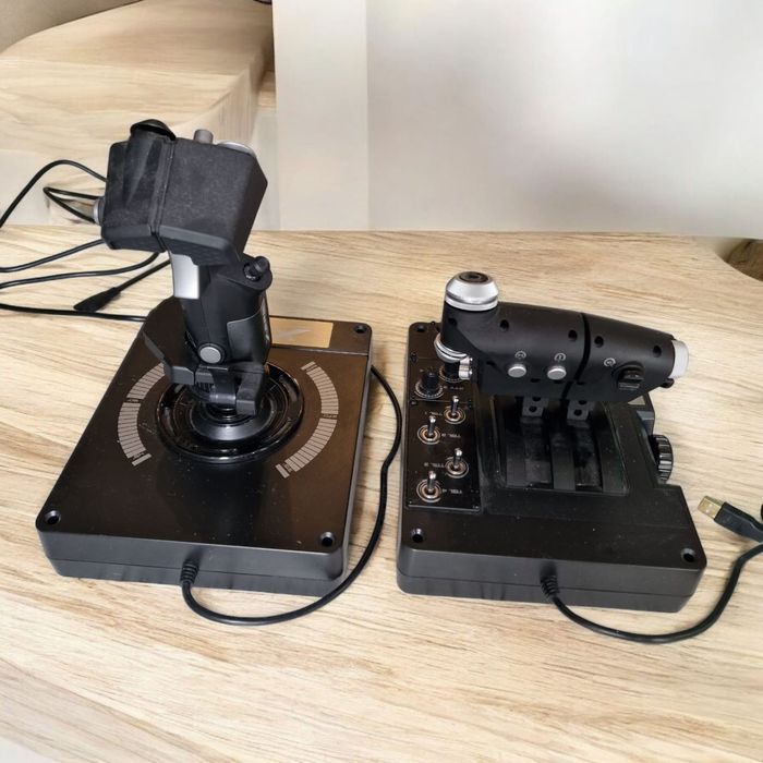 Logitech X56 HOTAS